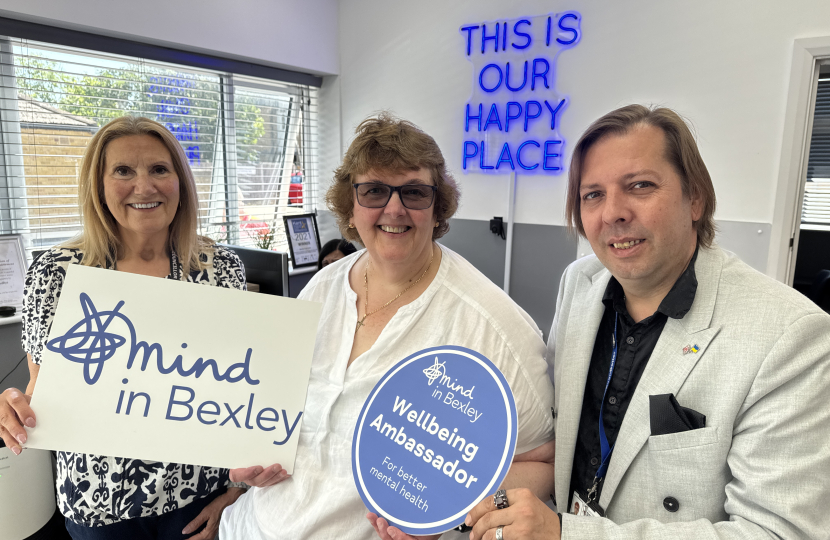 Councillors touring the pantry 