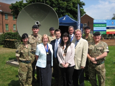 David Evennett MP, Cllr. Eileen Pallen and James Brokenshire MP with senior members of the Squadron.